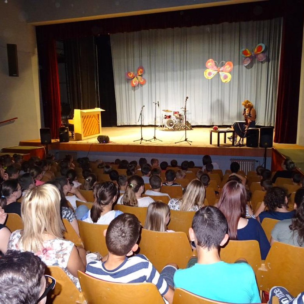 Súkromná základná umelecká škola K.Pappovej sa predstavila mužlianskym školákom