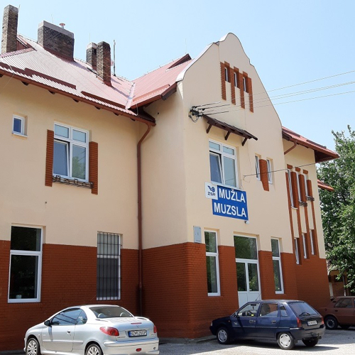Szépen felújították a muzslai vasútállomás épületét