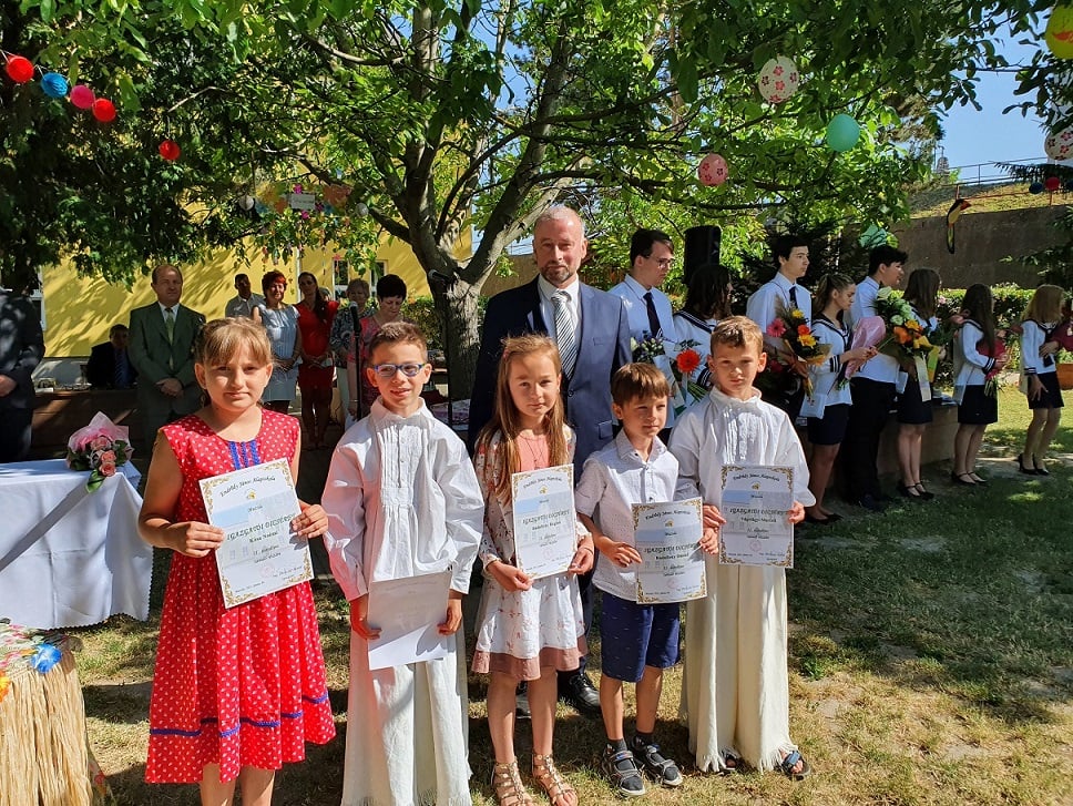Slávnostné ukončenie školského roka v mužlianskej základnej škole J.Endrődyho