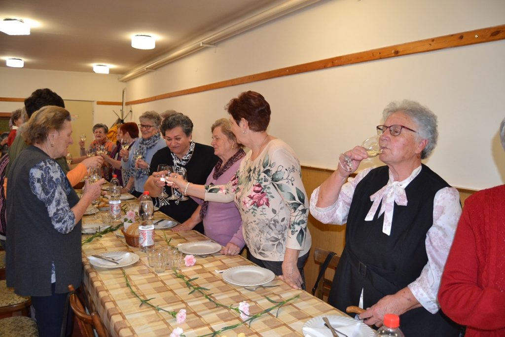 Mužlianski dôchodcovia oslávili Deň žien