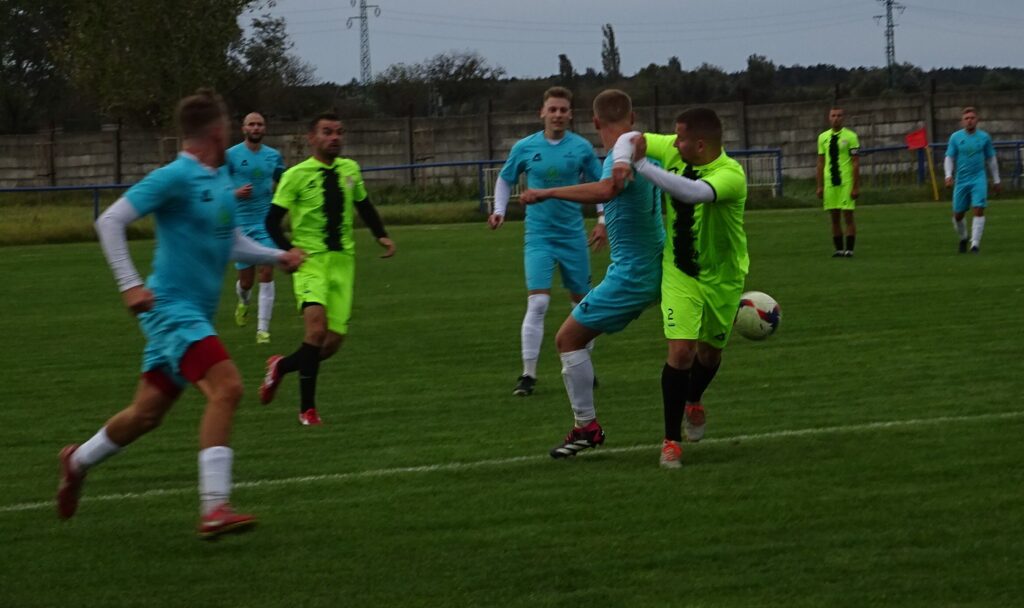 VII.liga bajnoki mérkőzése:  AC Muzsla – Kamocsa 1:1