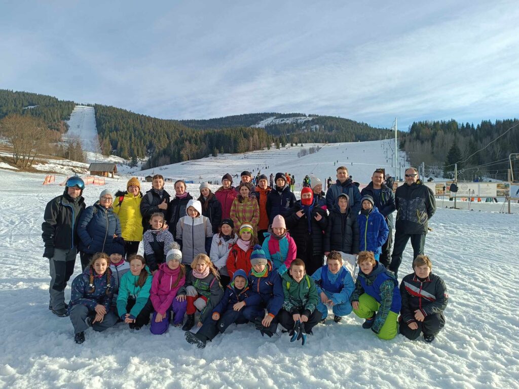 Žiaci ZŠ v Mužle na lyžiarskom výcviku v Slovenskom raji