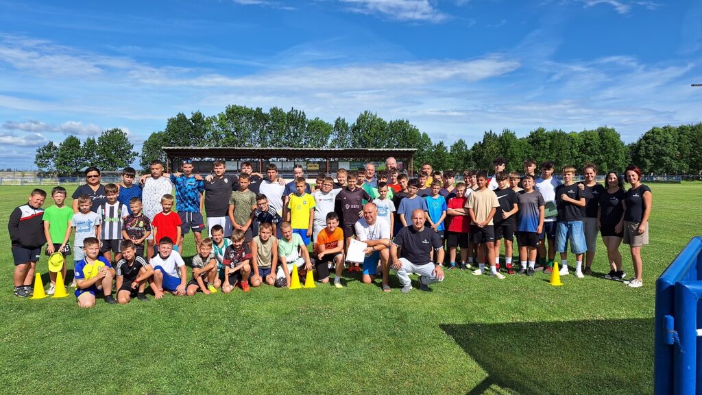 Zahájil sa letný tábor pre žiackych futbalistov v Mužle