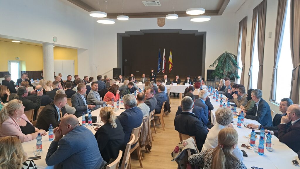 A SzK kormánya kihelyezett üléséről tanácskoztunk a minap Komjáton