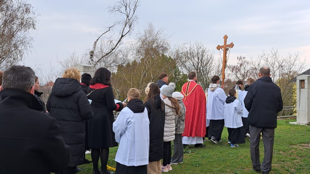 Virágvasárnapi körmenet és szentmise Muzslán